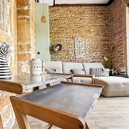 Loft D'exception Vue Sur Saone Et Ile Barbe كالوير - إيه - كوير